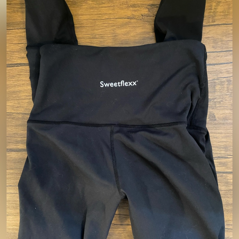 SWEETFLEXX RESISTANCE LEGGINGS
SIZE 4 - Picture 6 of 10